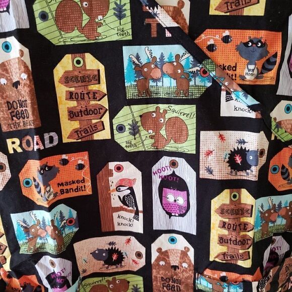 ScrubStar Woodland Friends Squirrel Road Trip Size XS Scrub Top - Picture 2 of 4